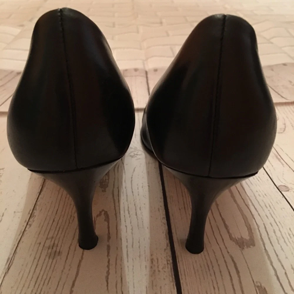 Tahari Robbie Open Toe Black Pumps Size 7 1/2 M - Picture 7 of 8